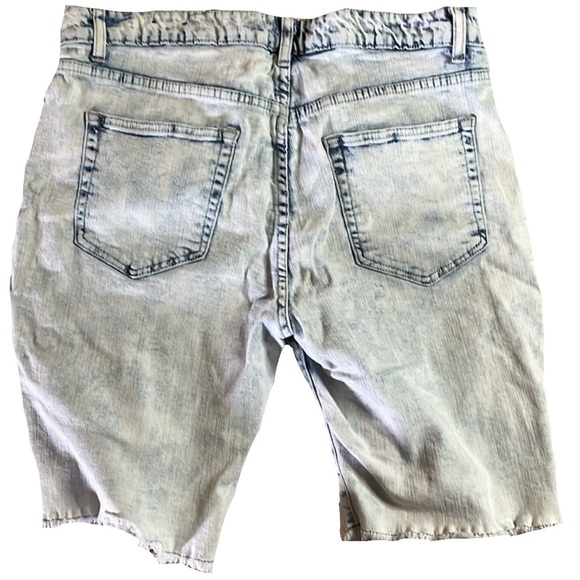Ripped Light Blue Jean Shorts Men’s Waist Size 34 Summer Shorts Rue21 Y2K Skater - Picture 7 of 7